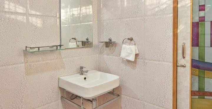 Hotel Av Comforts Bangalore Ngoại thất bức ảnh